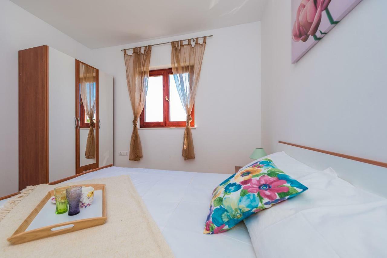 Apartments Blandona Biograd Na Moru Exterior photo